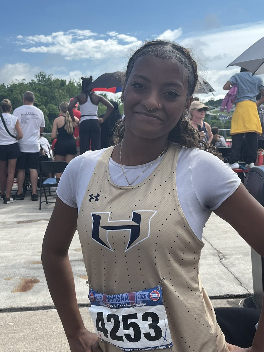 HoltTrack's tweet photo. Congratulations to Kennedy Booker on taking 9th Place today in the Class  4: Missouri Finals in both Long &amp; Triple Jump! https://t.co/SfRf5iJmL2