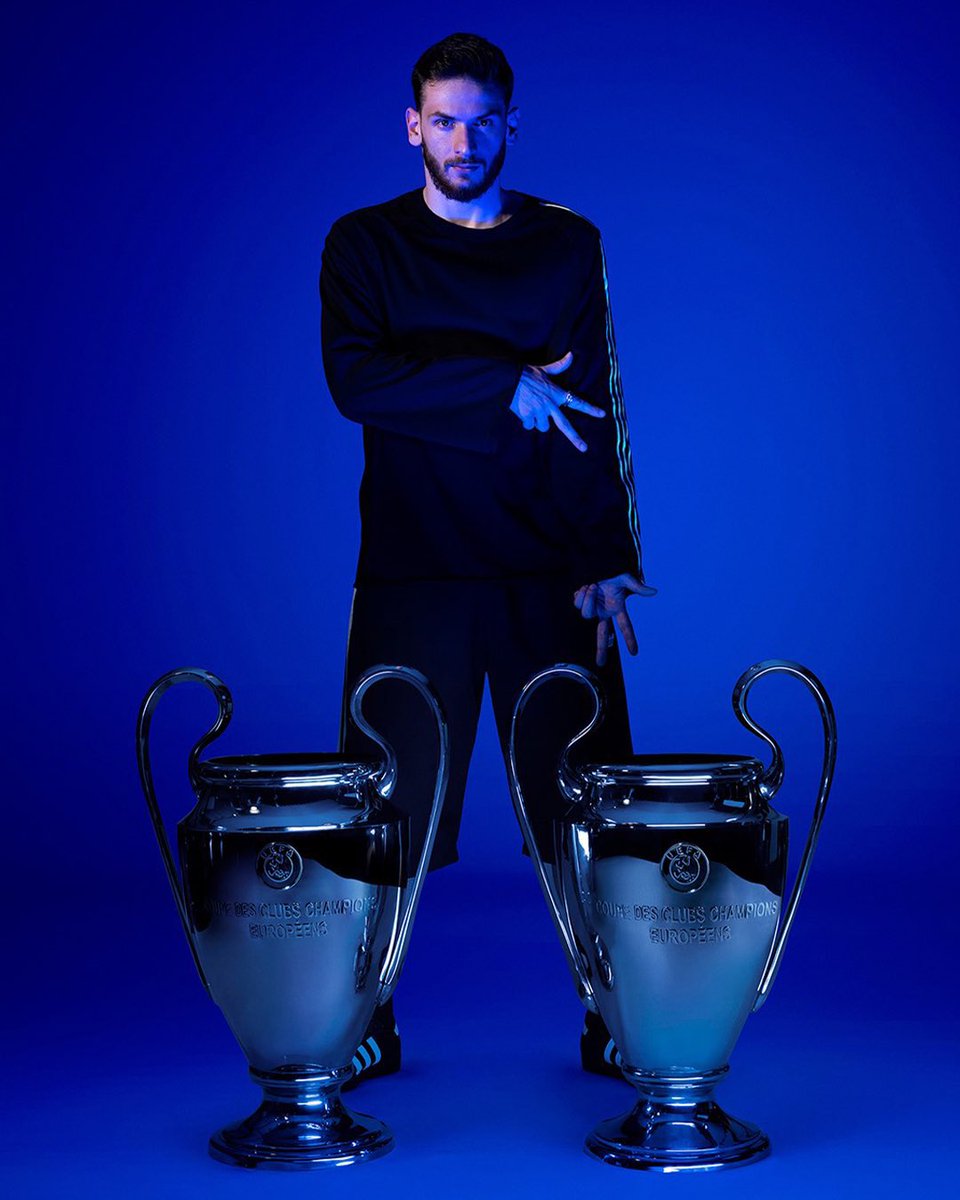 Sneakerologue's tweet photo. Adidas célèbre Dembélé, Kvaratskhelia &amp; Mendes 🏆🏆 https://t.co/JHu6H3lRDN