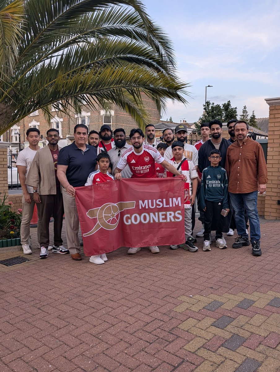 arsenalmuslims's tweet photo. The worst way to lose a final is on penalties 😭, however we were delighted with our turn out for our first ever watch party.

Thank you to London Islamic Cultural Society Masjid for hosting us! ❤️🤲🏾

We are still Champions of England and no one can take that away from us 🏆 https://t.co/vAhd9IR061