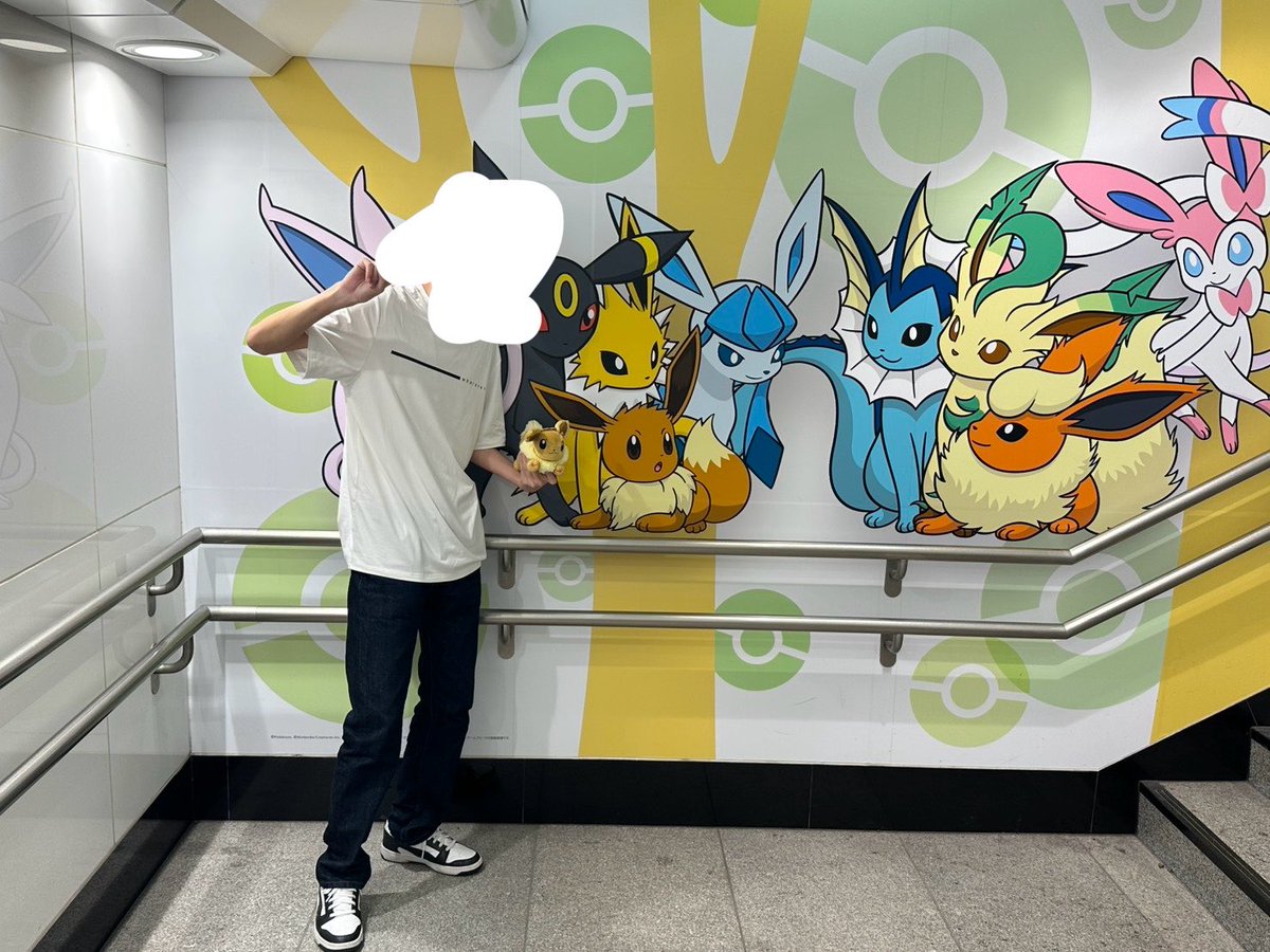 わらっくす tweet media