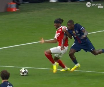 eqntm's tweet photo. @ArsenalN7 🌚🌚🌚 https://t.co/xeH7rpguDv