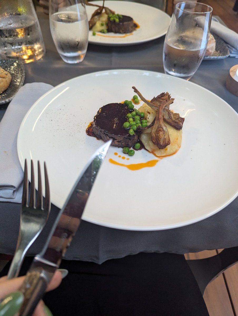 maitresse_feetL's tweet photo. qui est le gros cuck qui va me rembourser mon restau ? 🥰🥰 
j'ai dépensé 91€ aujourd'hui, donc je veux des poubelles à tickets de caisse en mp. https://t.co/QGxDQ3CoD0