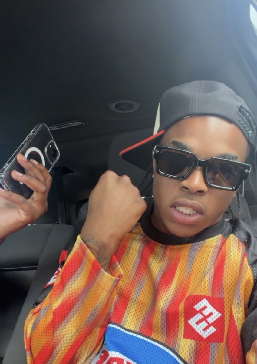Real1Wavey's tweet photo. I OUT CHA  #WAVEY #YTN 🏄🏽‍♂️ https://t.co/t1rrpoZ8op