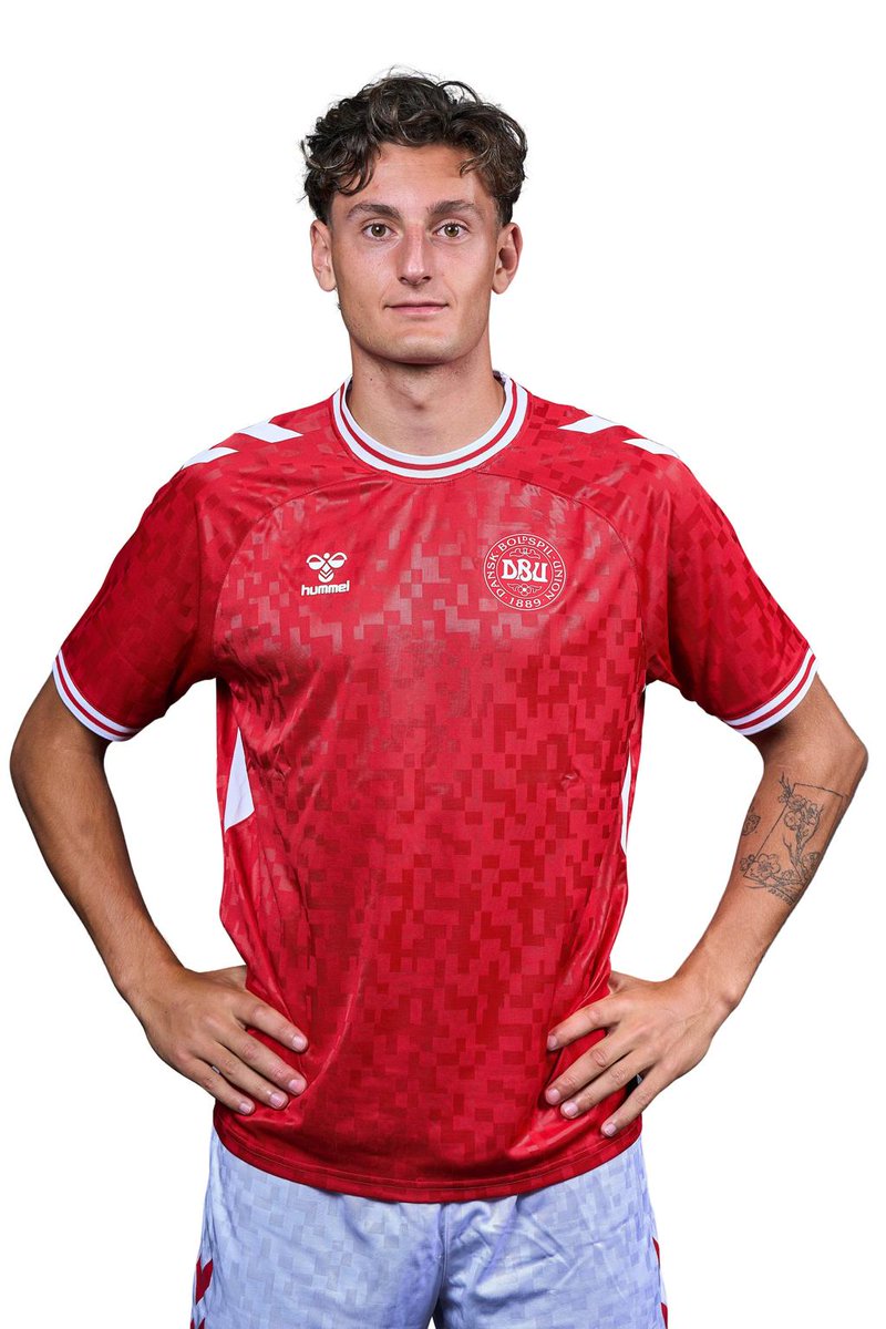 Flo_Scout's tweet photo. Silas #Andersen(04)🇩🇰-HACKEN
milieu défensif, milieu central, défenseur central(Polyvalence)
Pied fort : droit
Taille : 1m90
Formé au FC Copenhague puis passé par l’académie de Inter Milan, il a poursuivi son développement aux FC Utrecht avant d’exploser avec Hacken en Suède. https://t.co/Ez2mmhcNpf