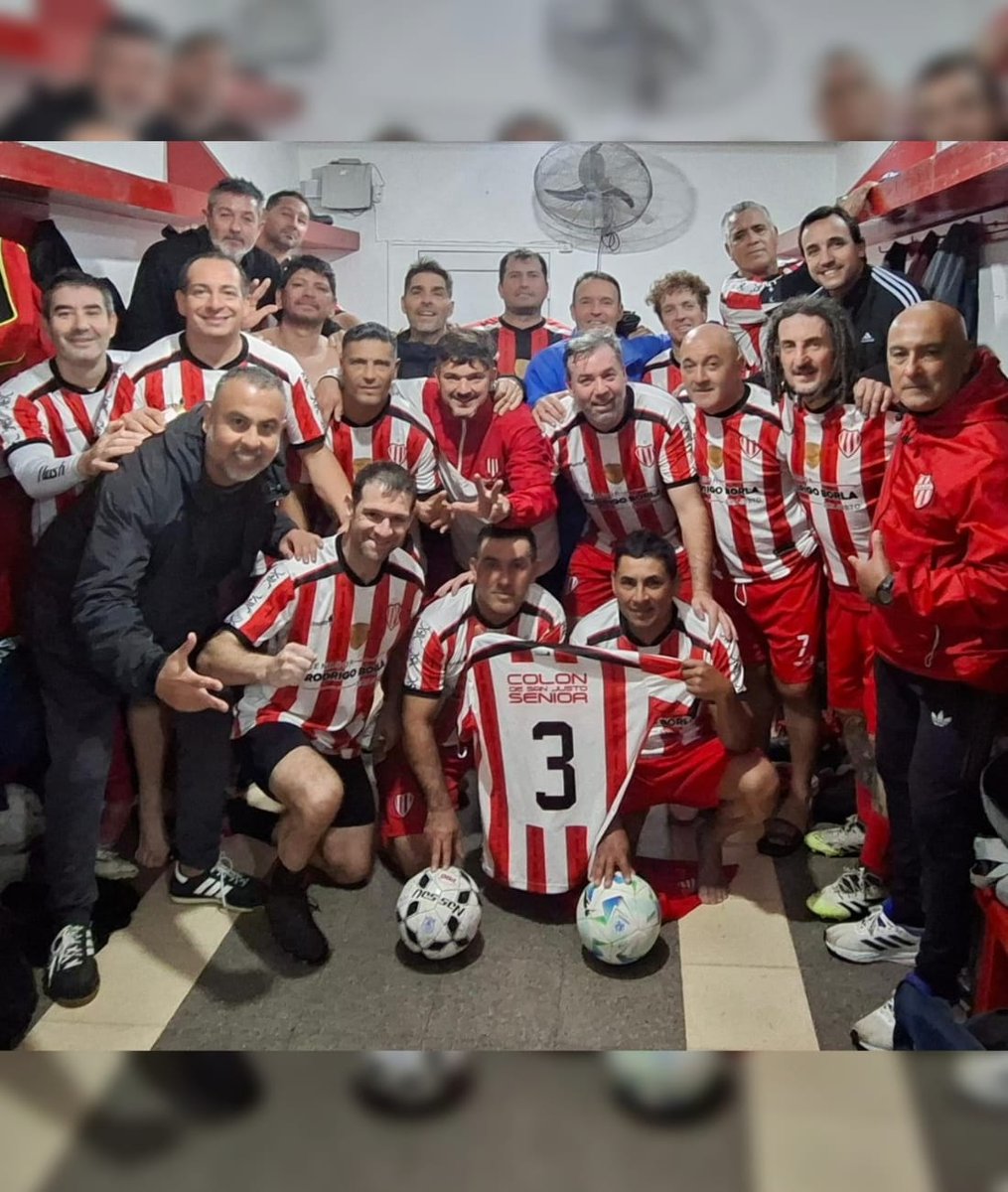FranjaColonista's tweet photo. #Senior ¡GAAANOOOO COOOLOOOOON!

Por la fecha 6 del Torneo Apertura de la Liga Santafesina, Colón de San Justo venció 3-0 a Pucará con goles de Gabriel Fossatti x2 y Diego Maidana. 

VAAAMOOOOS ROOOJOOOOOO 💪🏻⚽🇦🇹 https://t.co/aQZSmMd5Mb