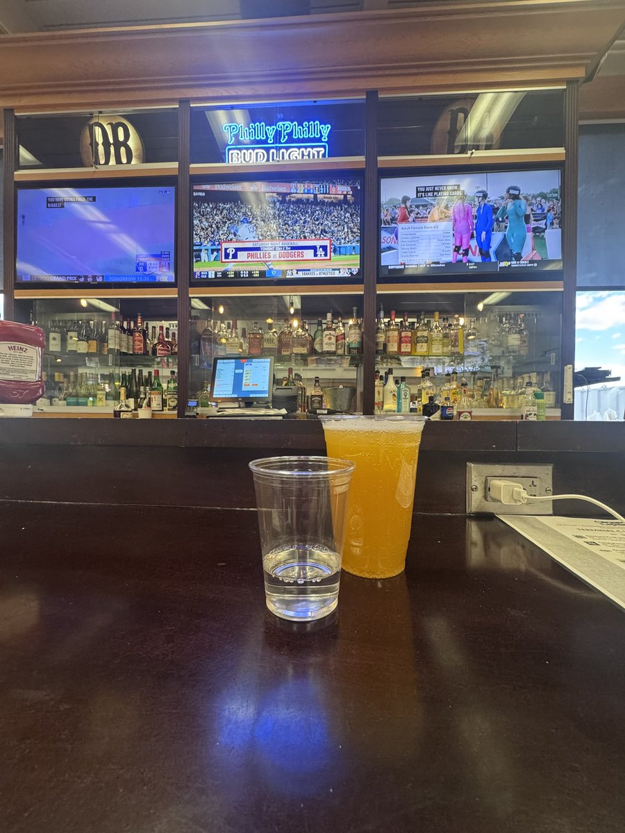 BurkeyShark's tweet photo. Shot and a cider in Philly. They didn’t have @thebetterbrown!! RIP!! @RMcElhenney 
#phillyairport #askwxm #wrexham https://t.co/GOgKHedTmf