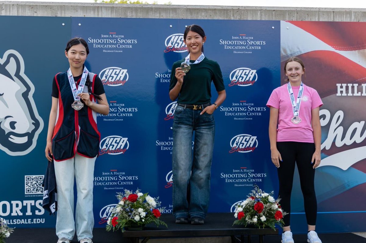 USAShooting's tweet photo. Congratulations to the U18 Trap medalists at Shotgun Nationals!!

🥇Esther Cui
🥈Yuanyuan Tang
🥉Natalee Weaver

🥇Brock Larson 
🥈Ben Rook
🥉Ethan Hemsath

#nationals #u18 #medal https://t.co/CtNnRaN376