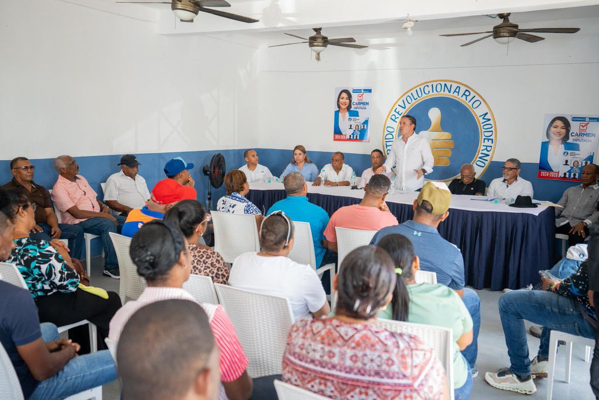 jeanluisrj's tweet photo. 📍 San Rafael del Yuma 🇩🇴

Reunión de trabajo junto a dirigentes y compañeros de @PRM_Oficial, avanzando en los preparativos de nuestra próxima convención.

La unidad, la organización y el compromiso siguen siendo la base para continuar avanzando. https://t.co/oqaUKnGHs3