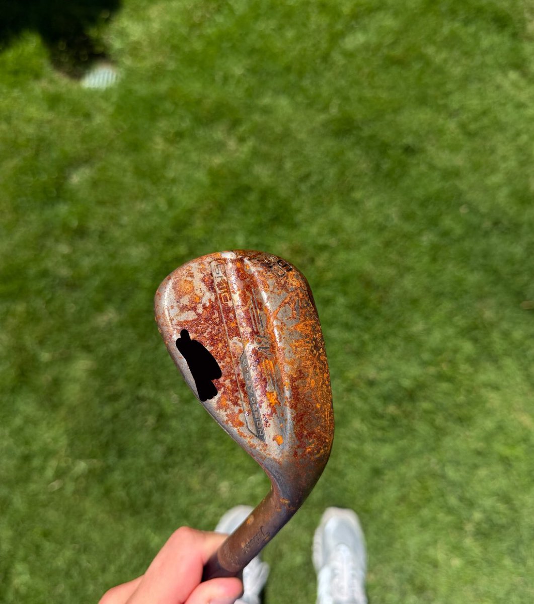 primetimepetty's tweet photo. Hope my caddy has his tetanus shot https://t.co/hcoawSajGe