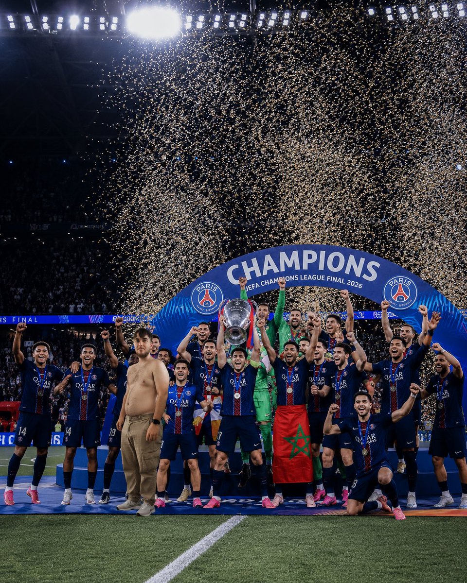 liamt_98's tweet photo. Great to win the champions league tonight for my boyhood club #allez #paris #psg https://t.co/IRn3iCOfNw