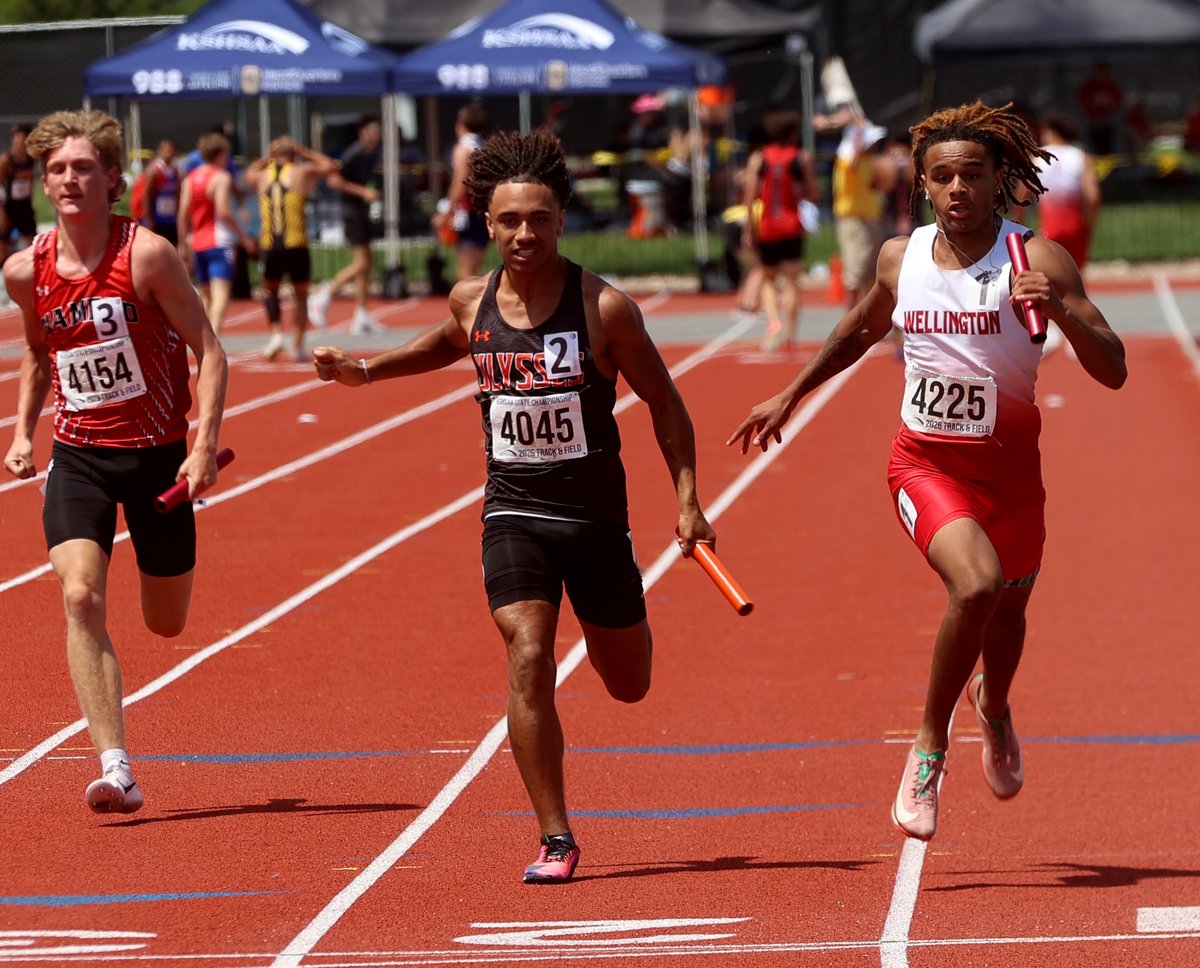 Cueballnewscow's tweet photo. How about the 4x100 Wellington boys relay team finishing fifth with a 43.37 time in the finals? The team of Armstrong, Hatfield, Golden, and Roberts was the 9th seed going into the finals and the 11th seed going into the meet. https://t.co/7cIpudzajn