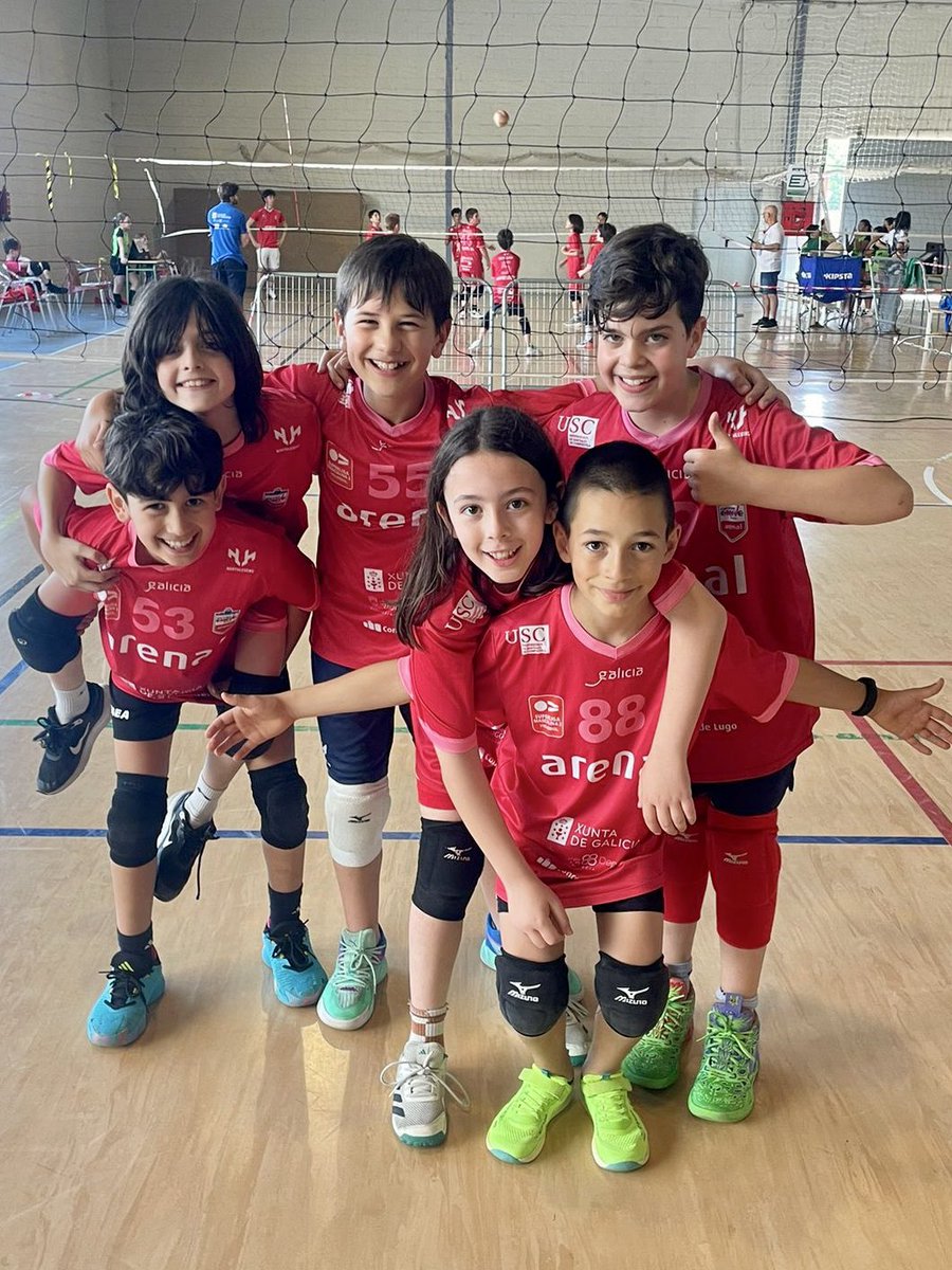 cvemevelugo's tweet photo. 🏆CAMPIONATO PROVINCIAL BENXAMÍN-ALEVÍN
🏟️ @concellodequiroga 
⚔️ o noso futuro 💪🏼❤️🩵

@arenalperfumes  @deporte_galego @vicedepulugo @concellodelugo @VoleiGalego https://t.co/u6xJI4slFi
