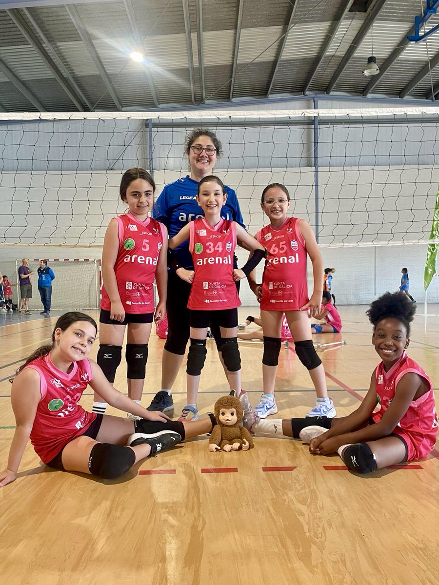 cvemevelugo's tweet photo. 🏆CAMPIONATO PROVINCIAL BENXAMÍN-ALEVÍN
🏟️ @concellodequiroga 
⚔️ o noso futuro 💪🏼❤️🩵

@arenalperfumes  @deporte_galego @vicedepulugo @concellodelugo @VoleiGalego https://t.co/rYrJa2NQNm
