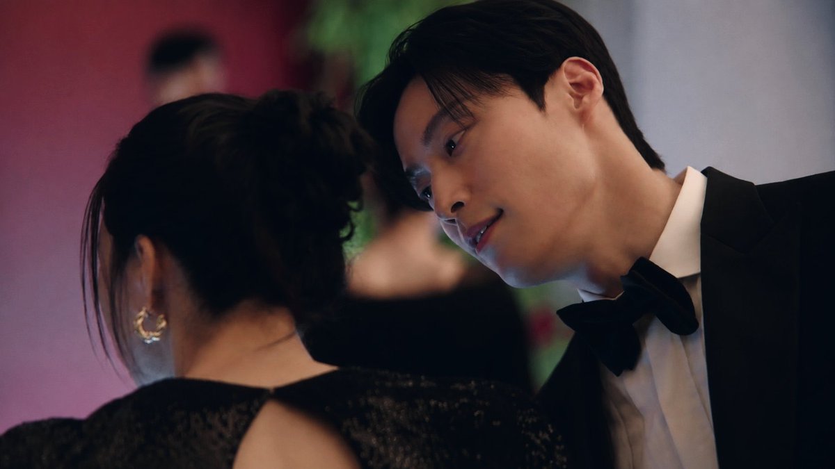anniesdays's tweet photo. 🖤

#MyRoyalNemesisEP8 #MyRoyalNemesis https://t.co/C6Y3PSVRcH