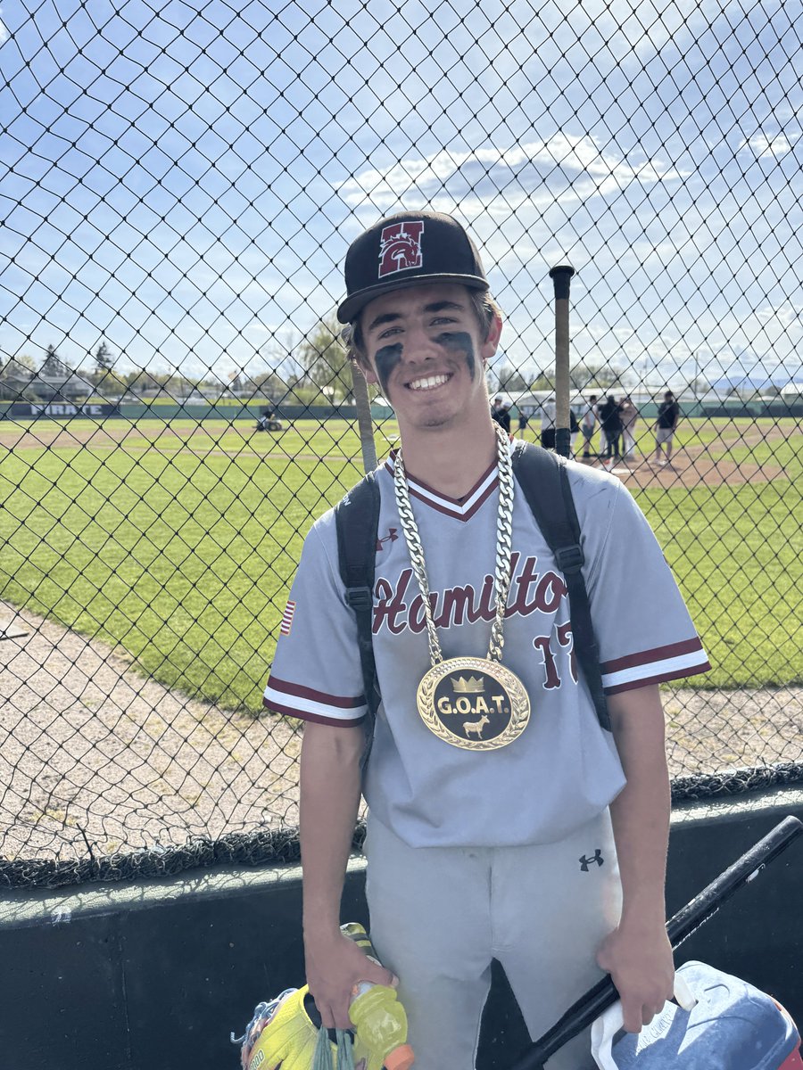 BridgerHudd's tweet photo. Had a great HS season. Finished with .484. Such an awesome team,  Go Broncs!  Can't wait for summer ball! #BaseballLife @FlatgroundBats #2029GRAD @BaseballNW #Uncommitted https://t.co/ONmKynwpHJ
