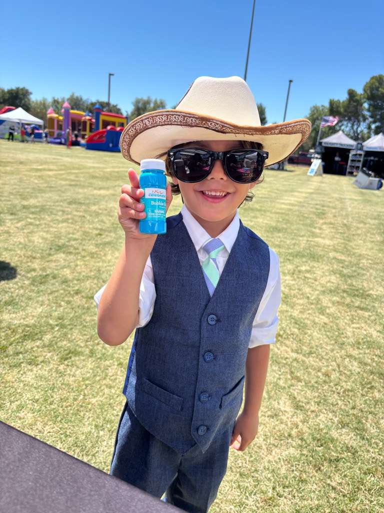 vcd2sup's tweet photo. Great day at the OakHeart Country Music Festival! 🎶☀️ Come join us for great music, good company, and a fun day in our community. https://t.co/RP3kMXjZIc