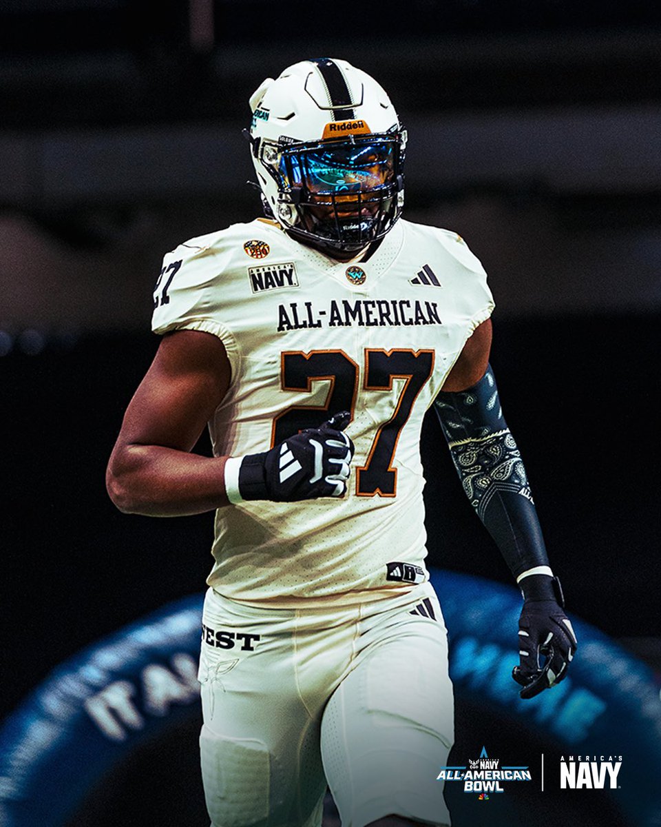 AABonNBC's tweet photo. Shark 🦈 

Navy All-American @Marvin_Nguetsop has committed to @OleMissFB 

#HottyToddy 🟦🟥

#NavyAAB 🇺🇸 @AmericasNavy https://t.co/TlQn2H0vua