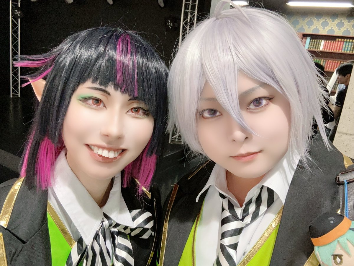 xxxkei7's tweet photo. ⚠︎twst cos

ヴァンルージュ親子✨
@rutu1222 

#あるコス https://t.co/44AAeYCYXX