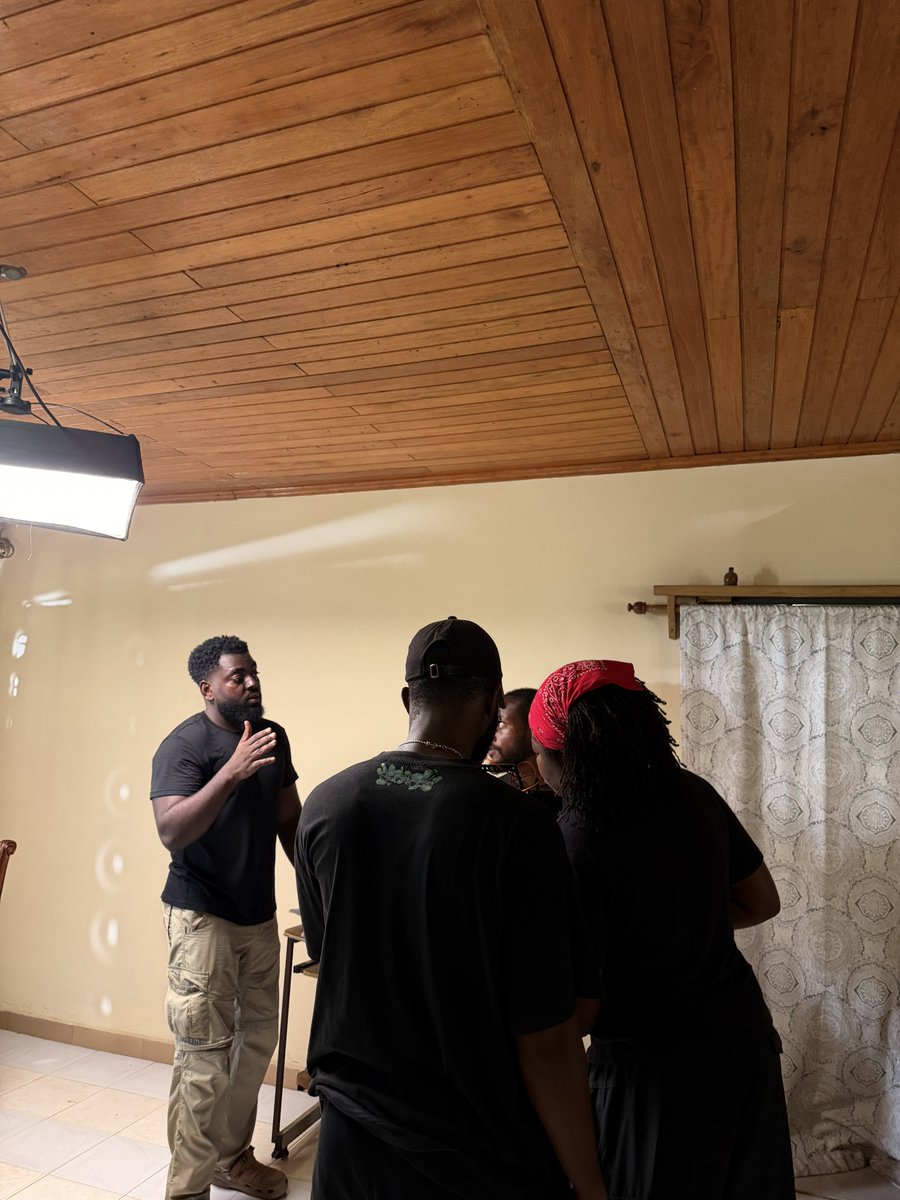 fransisjrkojo's tweet photo. That's a wrap🎬
Today we wrapped filming on my new short film and this project demanded so much from all of us and I’m deeply grateful to every cast and crew member who poured their time, talent and patience into it❤️ https://t.co/X1bZ6iMQfX