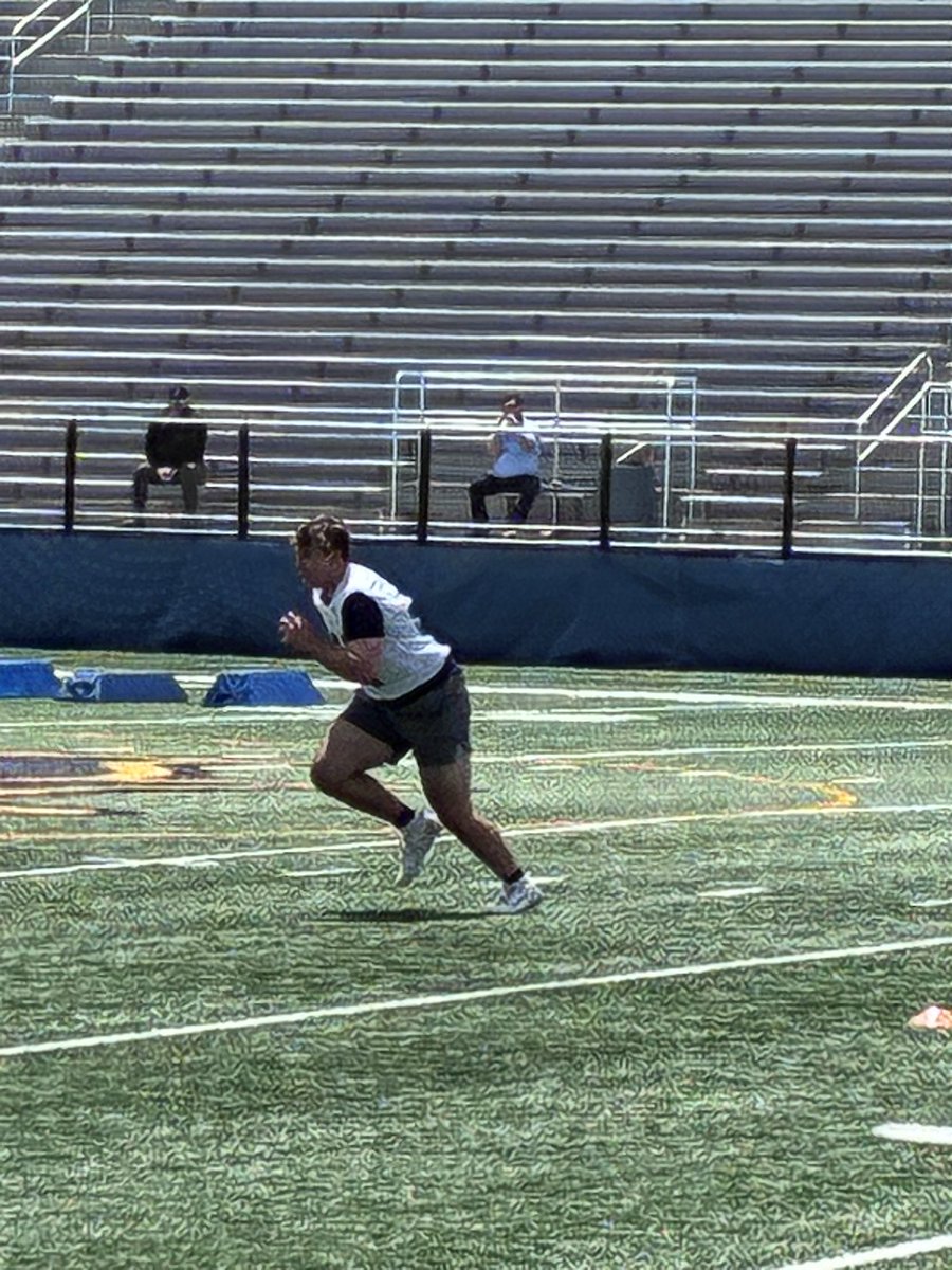 ColinMitchell_'s tweet photo. Had a great time at TCNJ football camp today! https://t.co/kIeAEeAi9Z