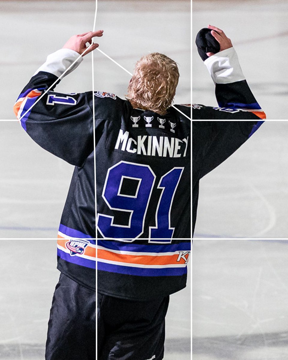 icebears's tweet photo. bending the rules a bit 〰️ https://t.co/Z4hNNntHhJ