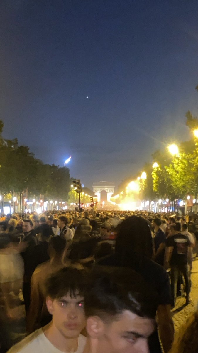 modibo_95G's tweet photo. Les gars jsuis au champs c’est blindé sa mère https://t.co/rORWZZLlZM
