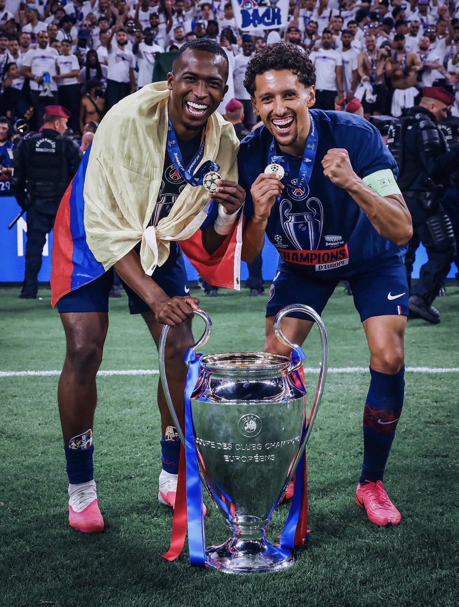 MegaPSG_'s tweet photo. On m’a parlé de Gabriel et Saliba https://t.co/aeYLGotVfD