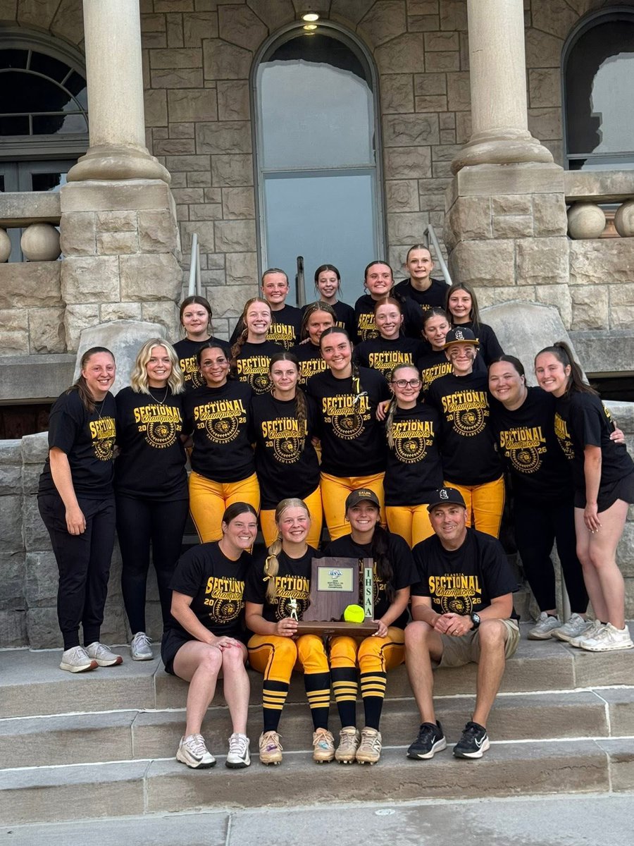 Afeist20's tweet photo. We won sectionals and are on to regionals!! So proud of all my girls!! https://t.co/75qiHZRrfL