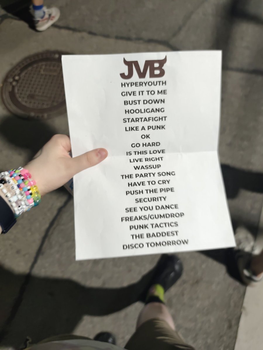 TheMurlOutside's tweet photo. JVB was awesome https://t.co/GBbGsjuQWW