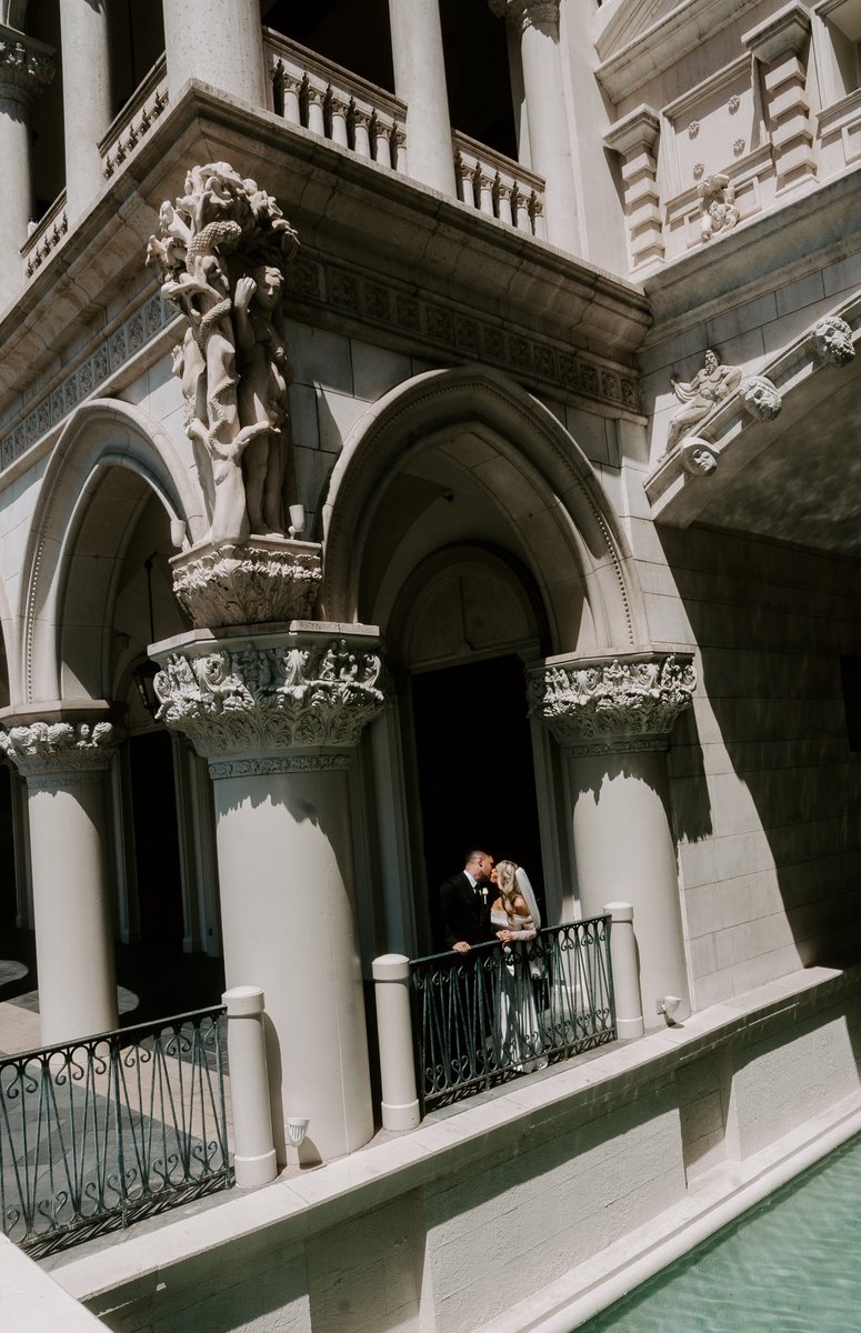 revivalblonde's tweet photo. Your wedding photos are the first family heirloom you create. https://t.co/2uJE5zYG4p