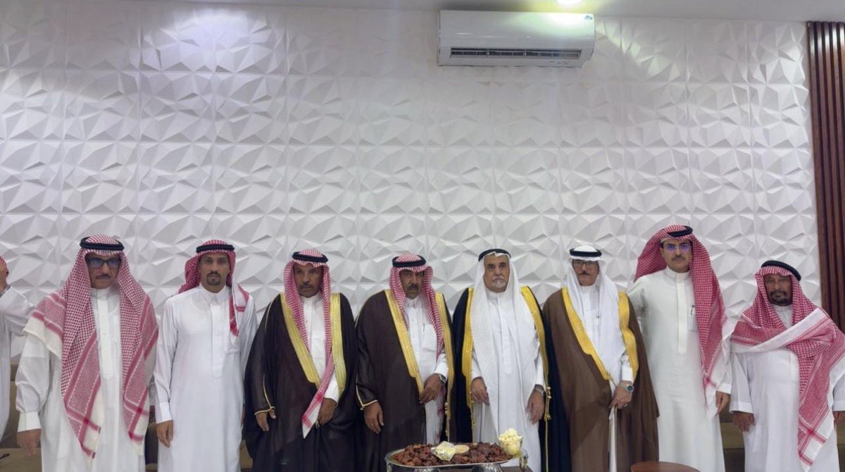 ALModhyaan's tweet photo. مبارك للشيخ ندا بن حوران السحلان
زواجه إبنه [مشعل] هذا المساء 
داعين الله للعريس بالتوفيق والذرية الصالحة https://t.co/5vXN72vvGU