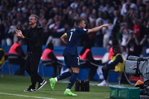 BouafifNour's tweet photo. People keep trying to sugarcoat it by just saying Mbappé is “jinxed”, but the uncomfortable conversation nobody wants to have is that PSG wouldn’t be this good, and Luis Enrique wouldn’t be able to build the system he did with Kylian Mbappé in the team. https://t.co/HcFedhcxXM