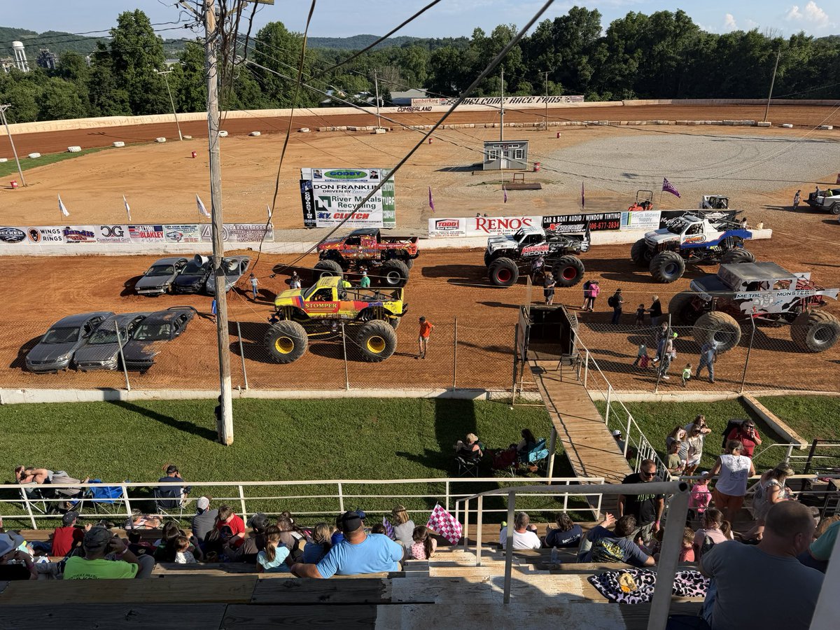 MaxGSports's tweet photo. Less than an hour away from firing up monster trucks at Lake Cumberland Speedway. I’ll be announcing with Damon Mitchell tonight, and the action starts at 7! https://t.co/AIzQU6RFwM