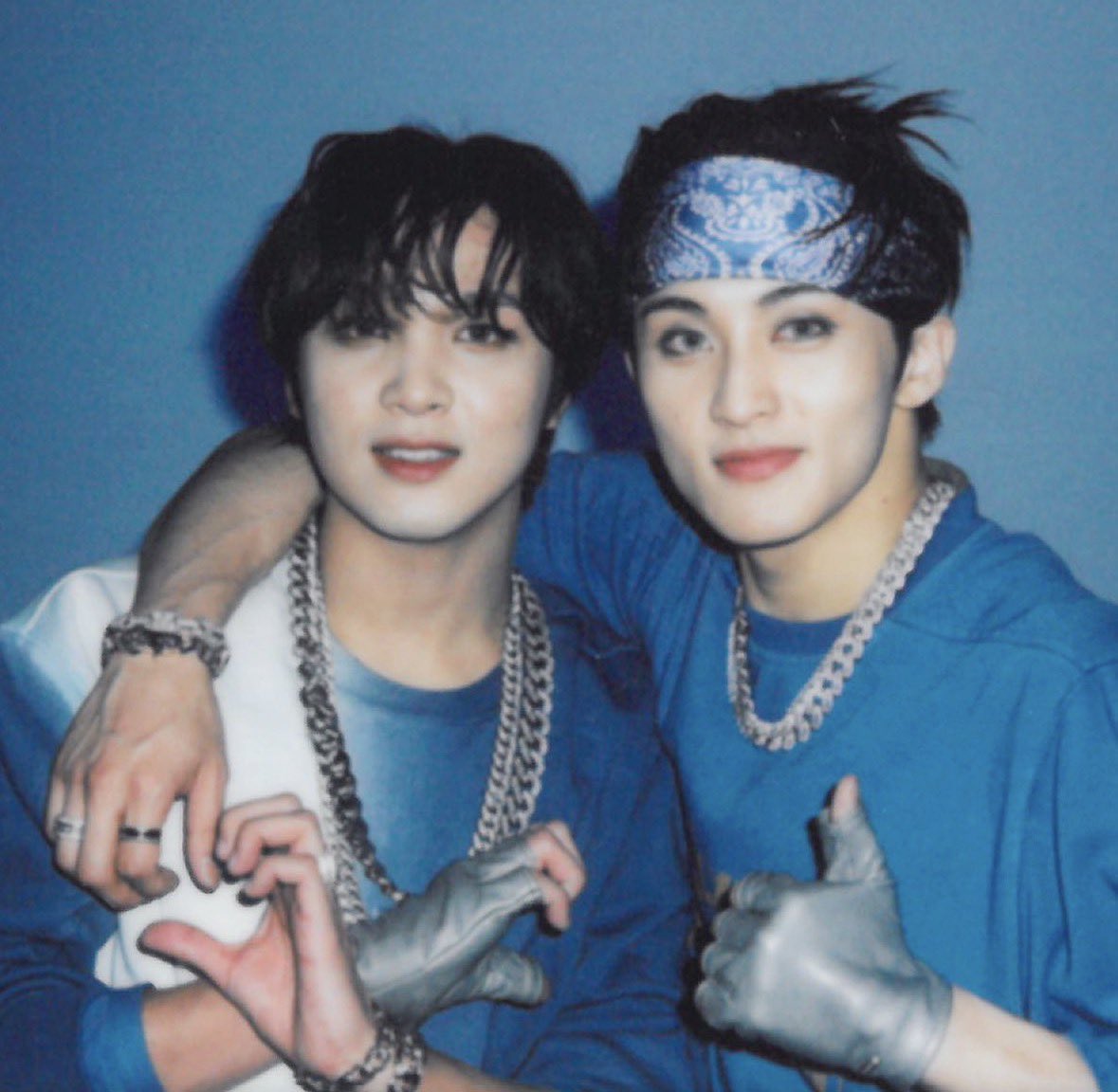 mena¹²⁷ loves mark ◡̈ tweet media