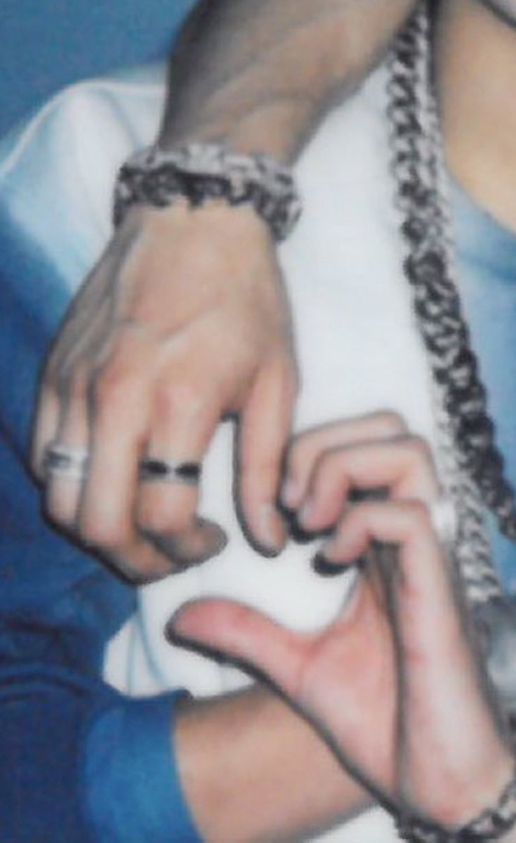 mena¹²⁷ loves mark ◡̈ tweet media