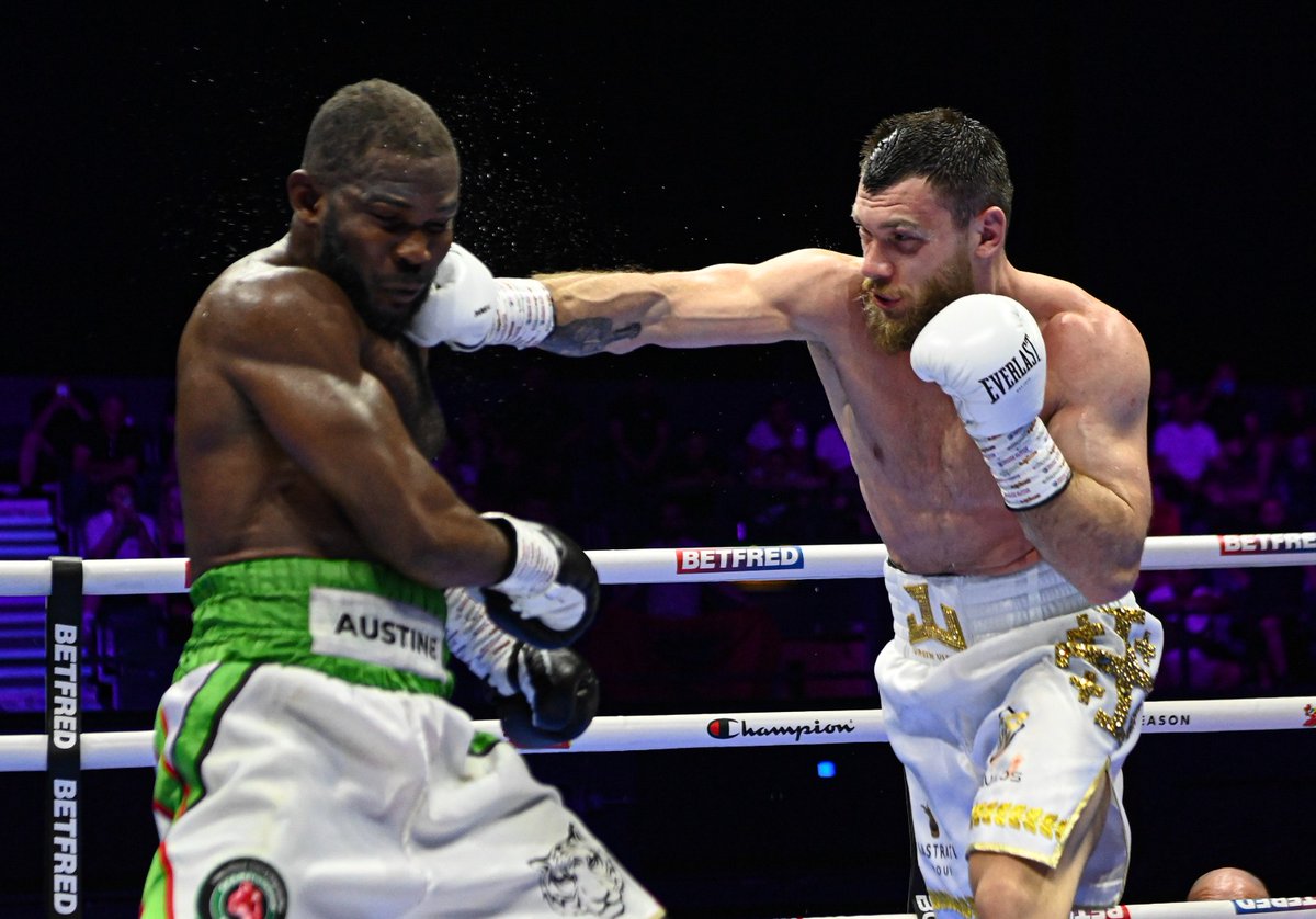 boxxer's tweet photo. Title defended 🛡️

A hard hitting cruiserweight clash sees Juergen Uldedaj  defeat Austine Nnamdi and remain the world champ 🌎👑

#AzimClaggett | BBC iPlayer | Now | OVO Arena Wembley https://t.co/I3z2bVEUOI