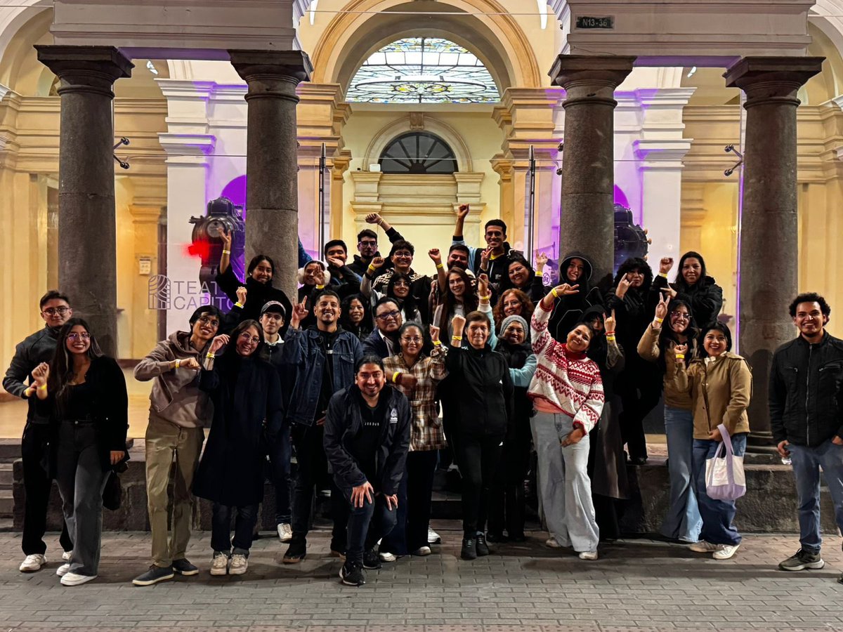 capitolquito's tweet photo. 🎭🌙✨ #EspaciosCulturales | Así se vivió Una noche en el Teatro Capitol.

Arte, cultura y memoria se encontraron en una experiencia única que reunió a la ciudadanía. Gracias por ser parte de esta noche especial. 🏛️✨

@culturaquito

#QuitoRenace #QuitoNoSeDetiene https://t.co/GhPavyDYYk