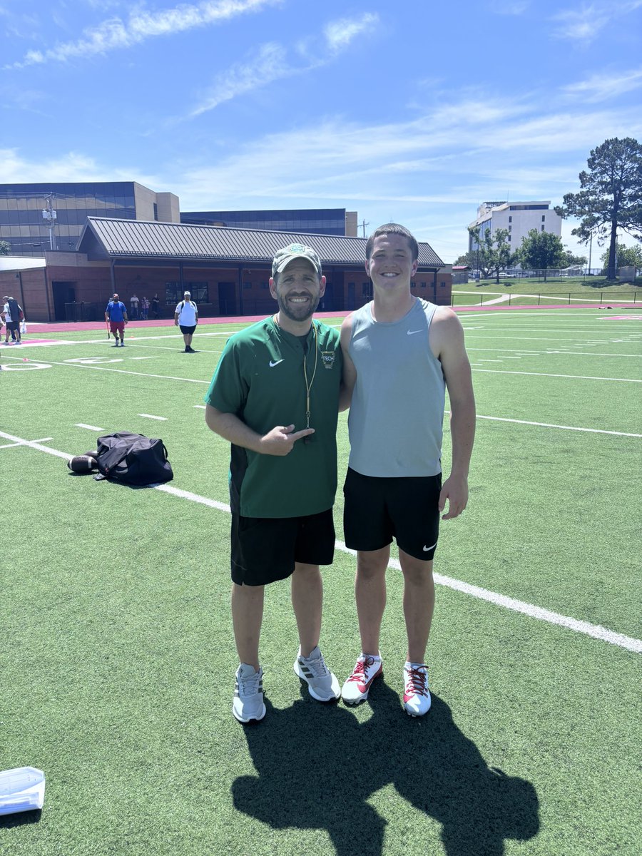DylanTaylor808's tweet photo. Great time getting coached by @KevinNJWewers today, lots of good stuff. https://t.co/49EIyeKFcn