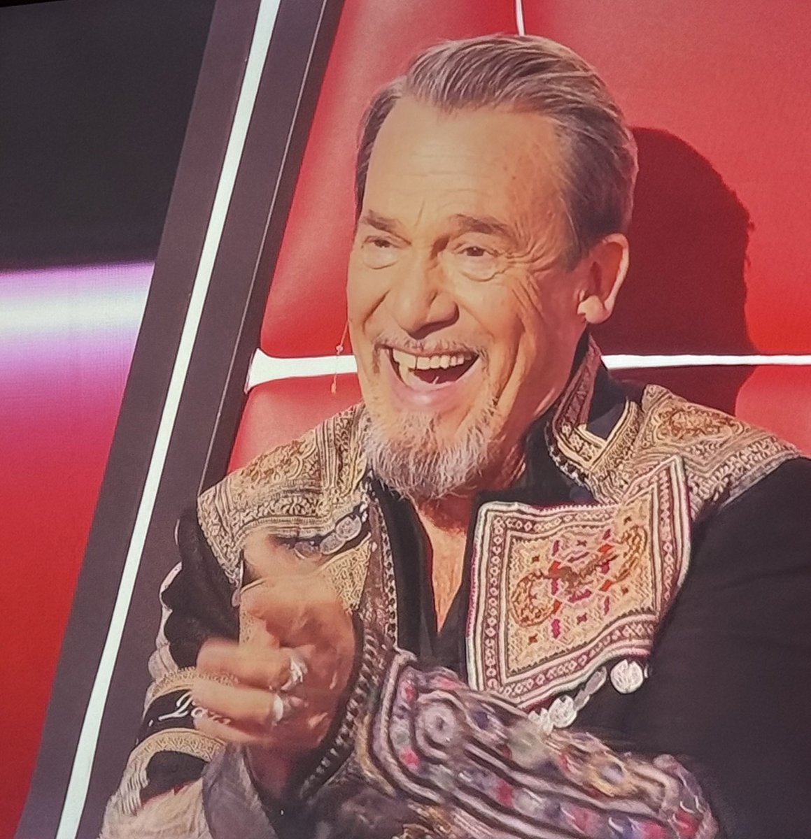ChristianThetis's tweet photo. THE VOICE: LA FINALE 2026: La gagnante : LADY O. Pour les 15 ans de the voice et parmi les futurs talents. Pour le public la plus belle voix est celle de LADY O. Hommage aussi à son coach Florent Pagny. #thevoice #staracademy #nikosaliagas #florentpagny #lady’o #interdépendance https://t.co/hc7dDUC2It