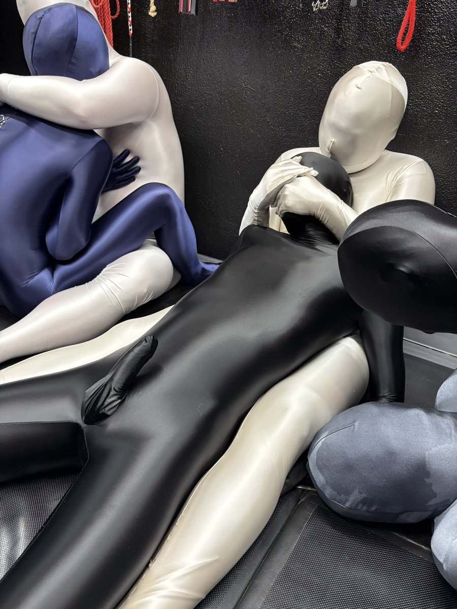 ZENTAi Bomb tweet media