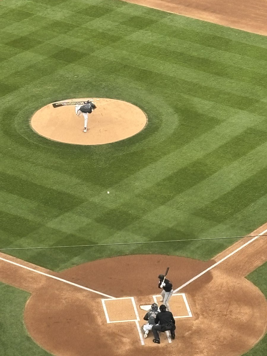 KingcougarMike's tweet photo. ⚾️1️⃣0️⃣0️⃣4️⃣7️⃣@eddiesofficials @_RF30 @johnnysfgiants @Always_Yangry @JohnnyKamen #MLB 68 #FightinFish #LGM w #CowBellMan 🦆 TommyBELT @theisinnyc @gilligan80 @QuarterRico @royaltytoursusa @mjbeckman1 @MannyMo98029267 @DavidBSack https://t.co/L7JhIP3SsO