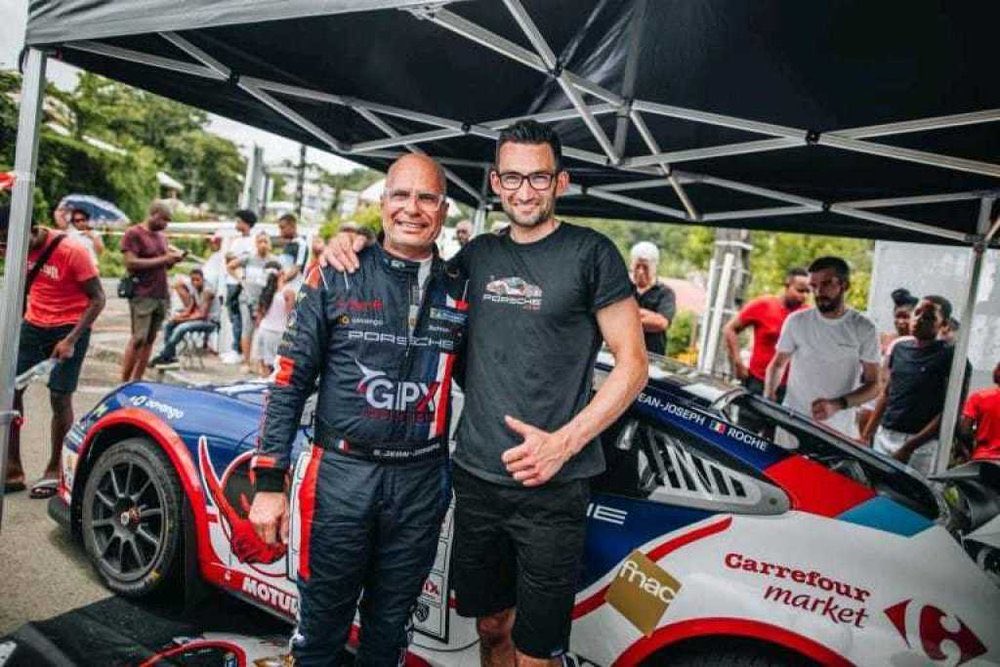 Stylenew971's tweet photo. @GBH_Presse @EmmanuelMacron @realDonaldTrump @CIJ_ICJ suite

Oui vous nous soutenez pour le rallye auto. 

Tu roule en Porsche et les antillais font comme il peuvent pour suivre. WOUAH

Voilà qui es GBH AKA HAYOT dit la vie chère. 

Toi même cherche l’incohérence. 

On répète tu va vendre tes PORSCHE chez nous ?? 🤣

Pa Kouri !!! https://t.co/4pzPBQOYZ2