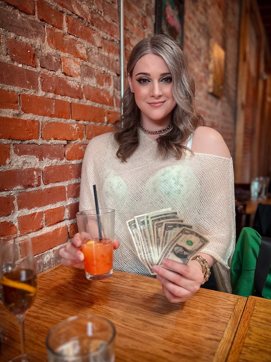 Ashley Barron tweet media