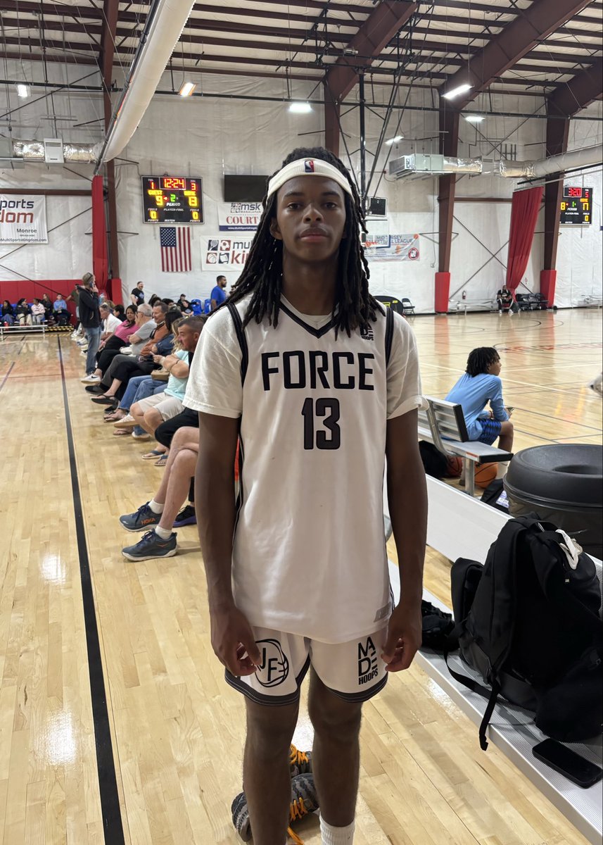 jerseyforce_'s tweet photo. huge return for @reallysantanaa (‘27 Lawrenceville Prep) today! missed last 6wks (broken wrist), the 6’3 PG went for 14P,5A,4R &amp; 2S in Game 1 &amp; 24P w/ 2 ferocious dunks &amp; 2 3s in Game 2! will b 1 of the hottest high academic recruits on @madehoops circuit this Summer #theforceway https://t.co/cse1FKzSLW