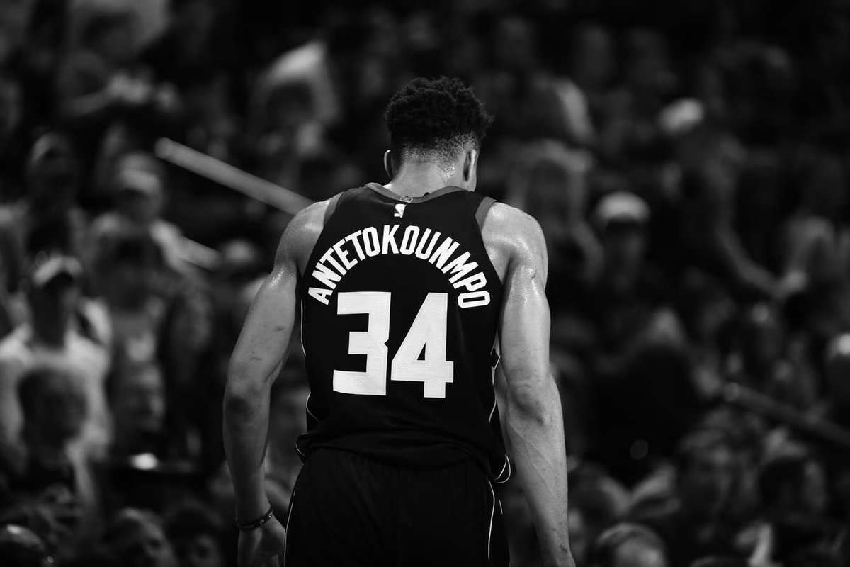 playoffbuck's tweet photo. #That noti gonna end me man💔 https://t.co/JFbEtO6dH2