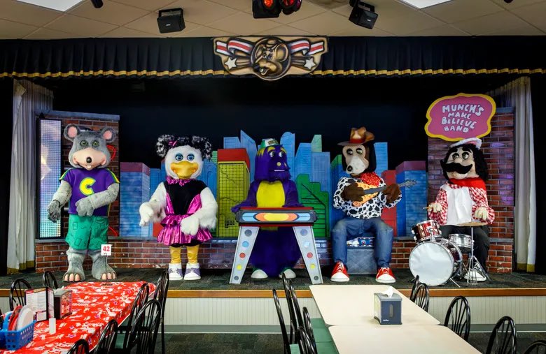 chadzumock's tweet photo. 🚨 BREAKING: The Chuck E. Cheese Band has dropped out of Trump’s Freedom 250 Concert. https://t.co/9B1olXpkai