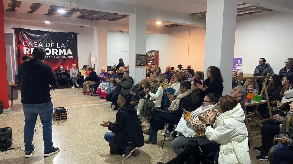 casadelareforma's tweet photo. Cumplimos 10 años, haciendo cosas con pasión. Seguimos trabajando por un mundo mejor. Con ideas. Desde La Casa. En Almagro. Siempre. https://t.co/wzktGRRqLj