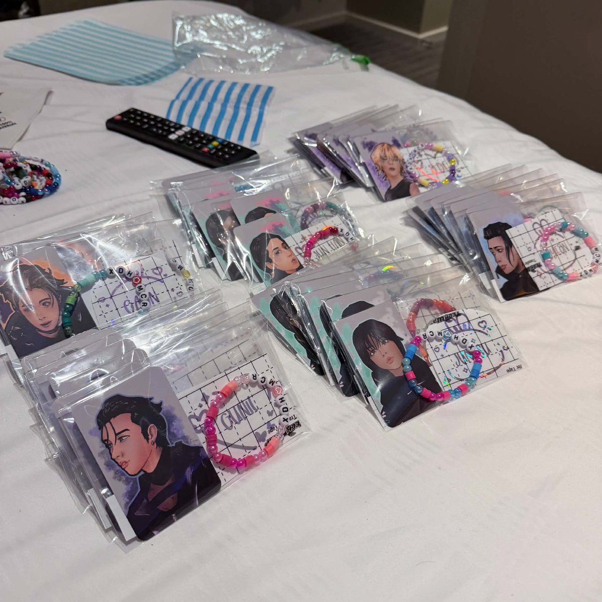 bakurakat's tweet photo. Freebies for Xdinary Heroes in Manchester tomorrow are READY!!! https://t.co/b3Or93v8mK