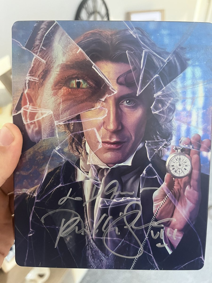 DAJstudios6's tweet photo. There’s more. I said in my Steelbook video this week I wanted to get this signed and here it is. My new favourite Doctor Who item. https://t.co/qM2lwwa2Ny