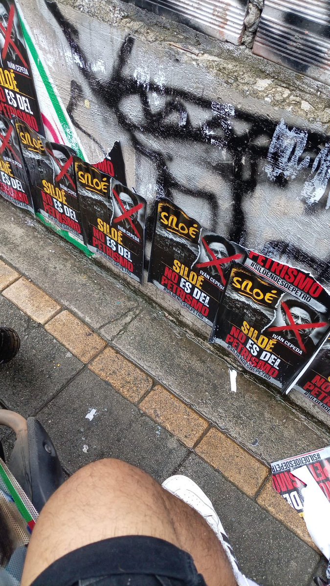 henao_velezSA's tweet photo. Apoyo completamente la manifestación pacífica del pueblo de Siloe en Cali quien rechaza a Iván Cepeda, el petrismo no ha hecho nada por Siloe, le robó antes su universidad de la Ladera, Cali ya no les pertenece! https://t.co/7CYhYaE4e2